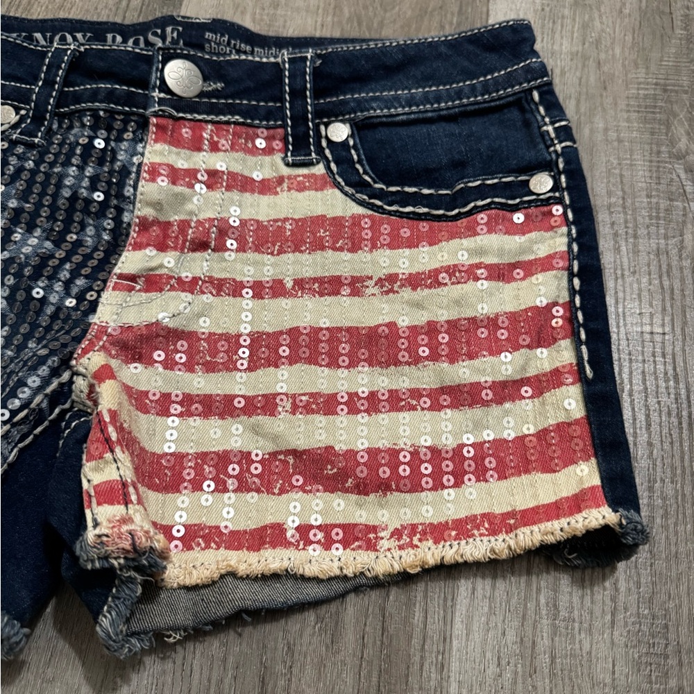 Knox Rose American Flag Sequin Denim Shorts - Red, White, Blue size 8 Mid Rise - Picture 3 of 8